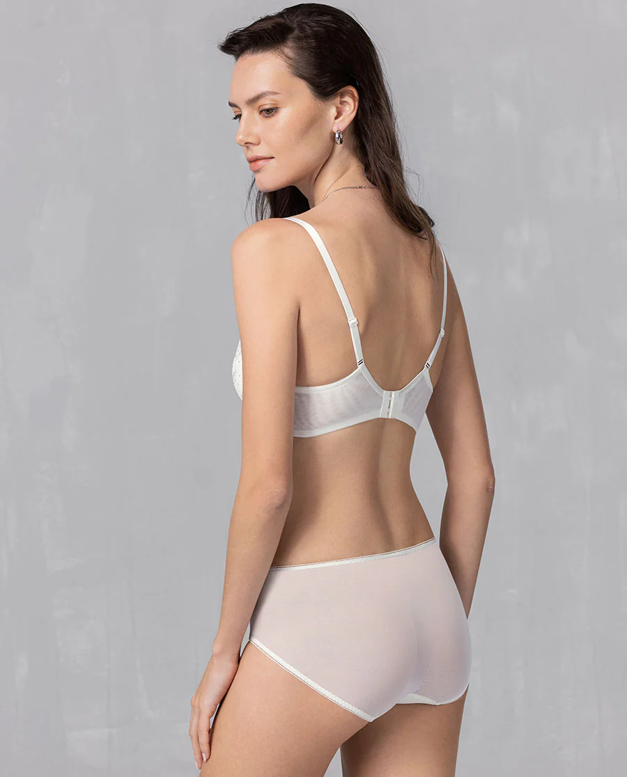 Aimer Wireless Push-up Bra - Image 4